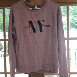 Light purple sweatshirt without hoodie